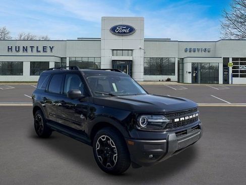 Used 2025 Ford Bronco Sport Outer Banks w/ Outer Banks Tech Package+ AWD/4WD image 3