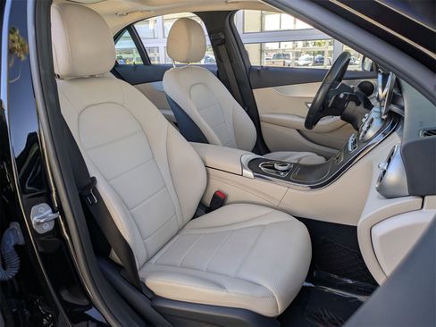 Used 2019 Mercedes-Benz C 300 Sedan image 28
