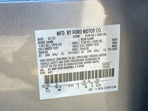 Certified 2021 Lincoln Nautilus Reserve image 30