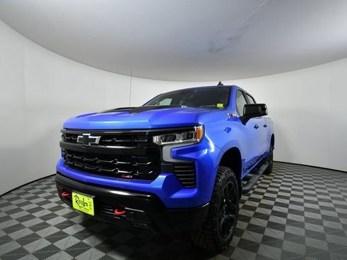 Used 2025 Chevrolet Silverado 1500 LT Trail Boss w/ Convenience Package II image 6