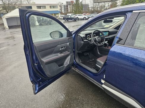 New 2026 Nissan Kicks SR w/ Cold Weather Package image 17