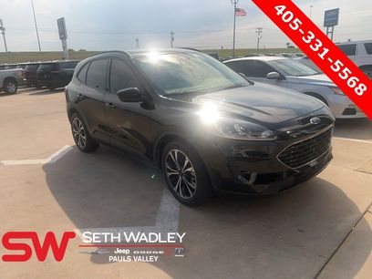 Used 2021 Ford Escape SE w/ SE Sport Appearance Package