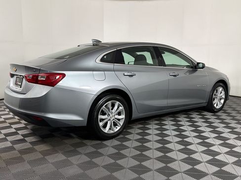 Used 2025 Chevrolet Malibu LT FWD image 7