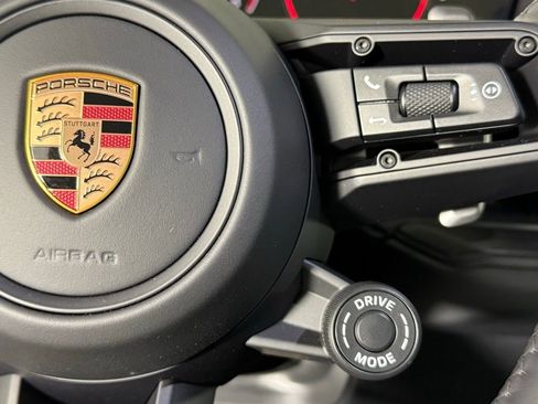New 2026 Porsche Cayenne GTS image 37