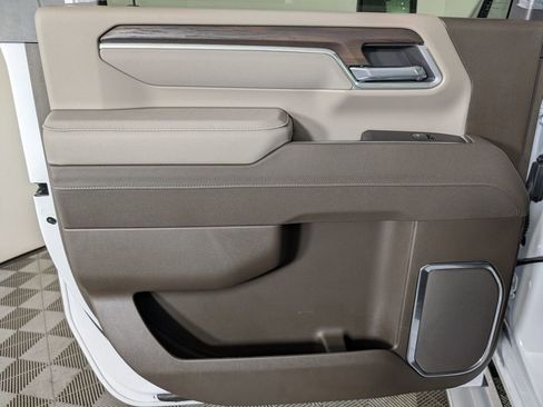 New 2025 GMC Sierra 2500 SLT w/ SLT Premium Package image 28