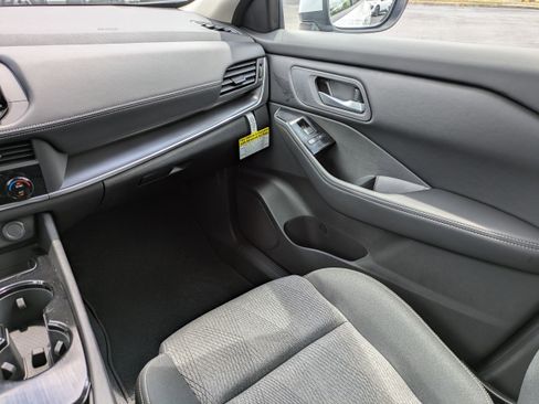 New 2026 Nissan Rogue SV FWD image 19