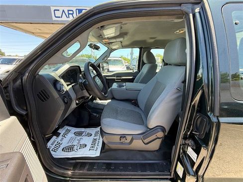 Used 2016 Ford F250 XL w/ XL Appearance Package AWD/4WD image 18