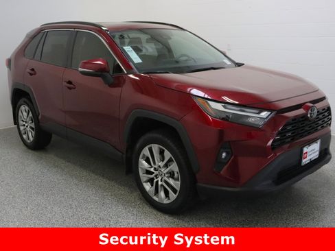 Certified 2025 Toyota RAV4 XLE Premium image 4