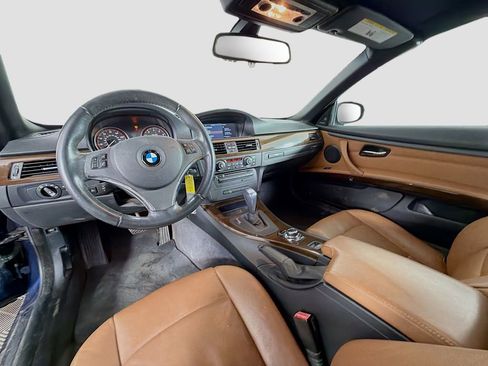 Used 2012 BMW 328i Convertible image 9