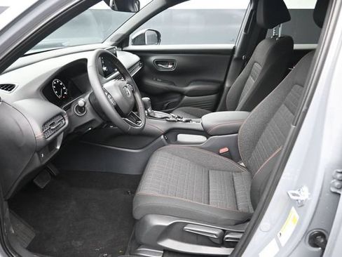 Used 2027 Honda HR-V Sport image 14