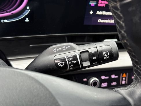 Used 2023 Kia Sportage EX image 19