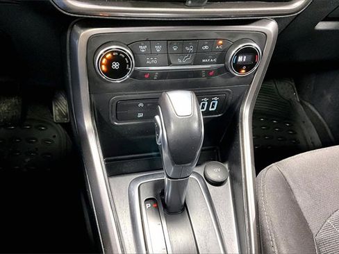 Used 2020 Ford EcoSport SE w/ SE Convenience Package image 16