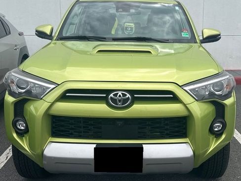 Used 2023 Toyota 4Runner TRD Off-Road Premium w/ Off Road Premium Plus Package AWD/4WD image 2