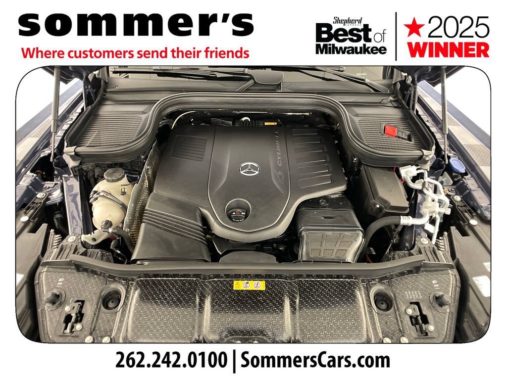 Used 2025 Mercedes-Benz GLS 450 4MATIC image 20