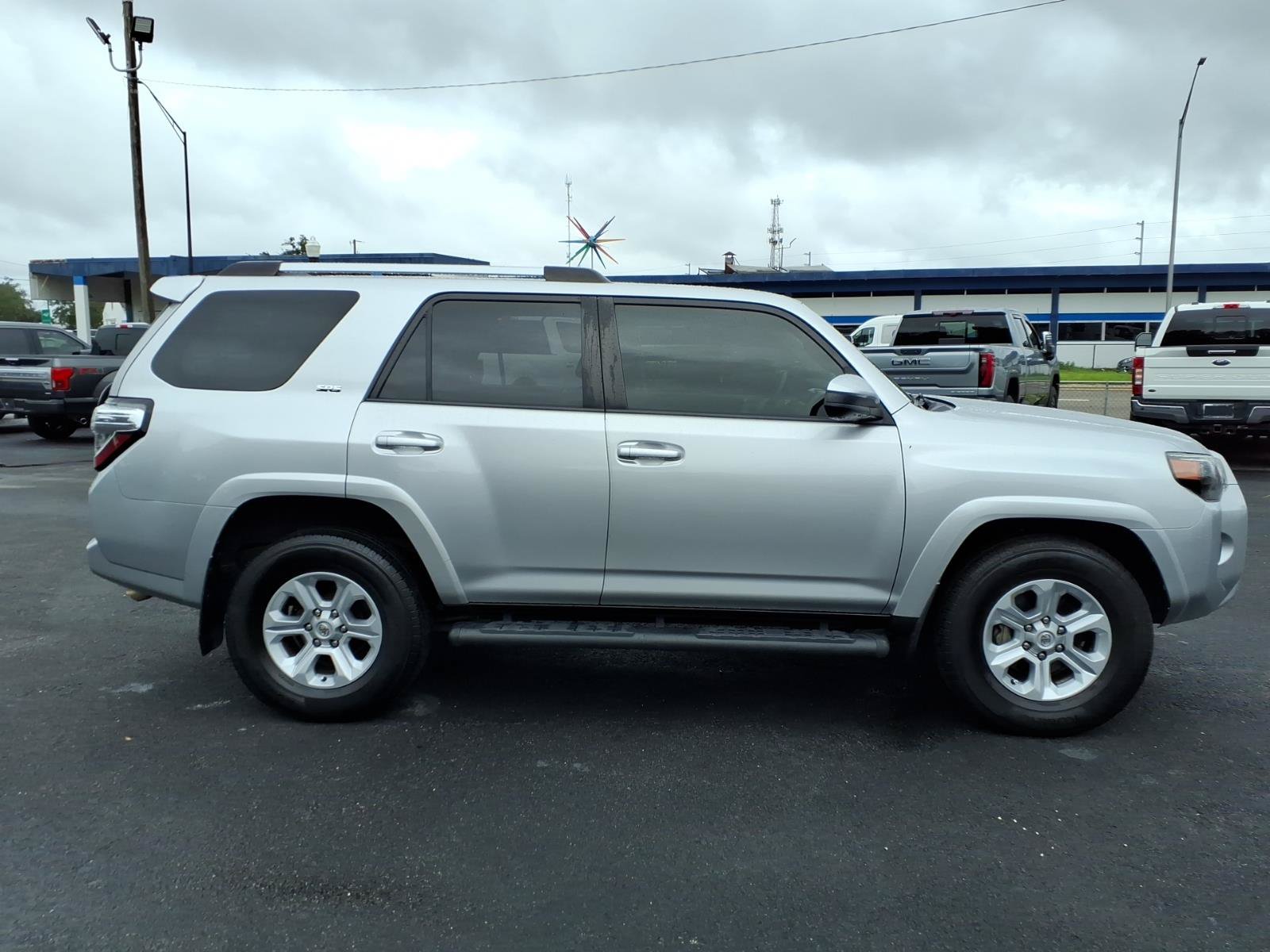 Used 2022 Toyota 4Runner SR5 RWD image 6