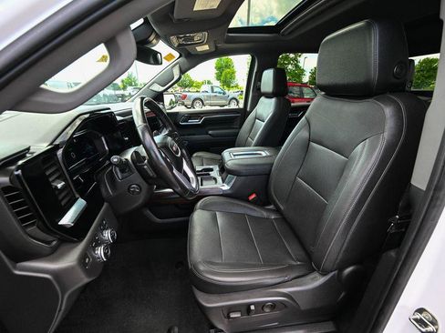 Used 2022 GMC Sierra 1500 SLT w/ SLT Convenience Package AWD/4WD image 19
