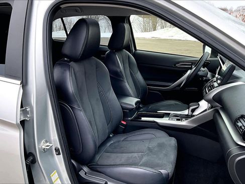 Used 2023 Mitsubishi Eclipse Cross SE image 7