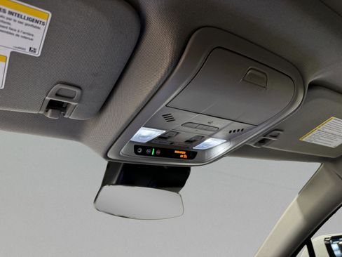 Used 2022 Cadillac XT4 Luxury w/ Driver Awareness Package FWD image 35