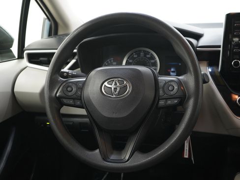 Used 2021 Toyota Corolla LE FWD image 15