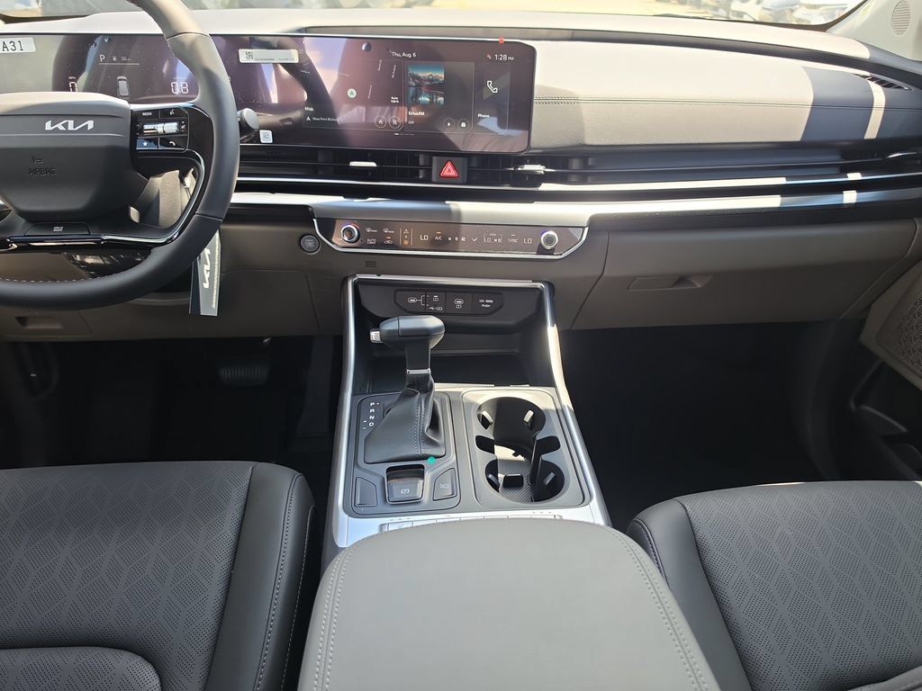 New 2027 Kia Carnival FWD image 14