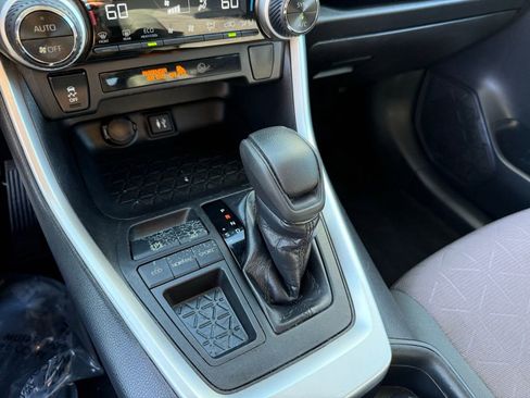 Used 2019 Toyota RAV4 XLE image 29