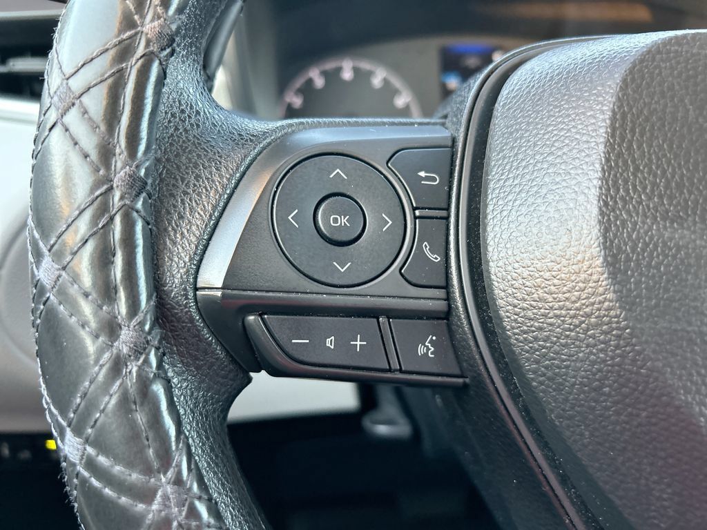 Certified 2025 Toyota Corolla Cross L FWD image 15