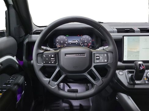 New 2025 Land Rover Defender 110 X-Dynamic SE image 24