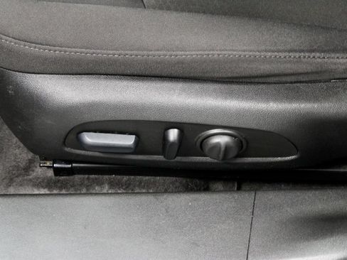 Used 2023 Chevrolet Malibu LT FWD image 23