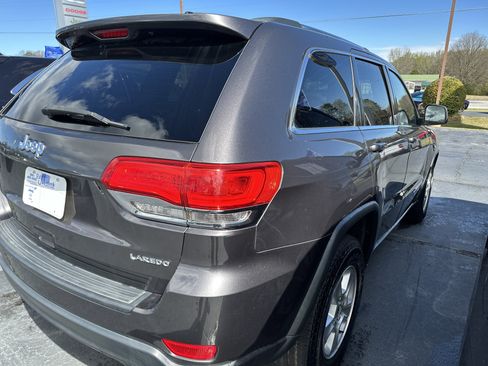 Used 2015 Jeep Grand Cherokee Laredo w/ Quick Order Package 23E image 12