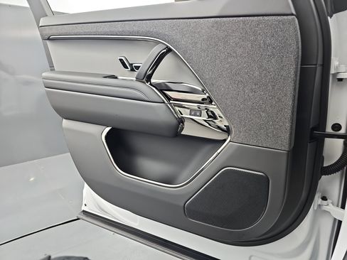 New 2025 Land Rover Range Rover Sport Dynamic SE image 27