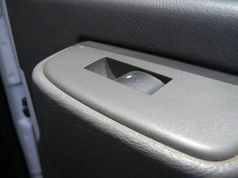 Used 2022 GMC Savana 3500 w/ Power Convenience Package RWD image 6