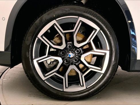 New 2026 BMW X1 xDrive28i w/ Convenience Package image 9