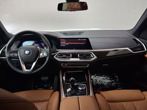 Used 2023 BMW X5 xDrive40i AWD/4WD image 16