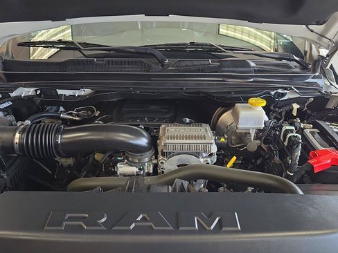 Used 2024 RAM 1500 Laramie AWD/4WD image 28