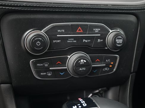 Used 2023 Dodge Charger R/T w/ Plus Group RWD image 16