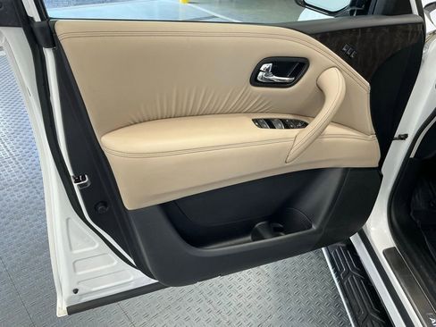 Used 2024 Nissan Armada Platinum w/ Captain's Chairs Package image 22