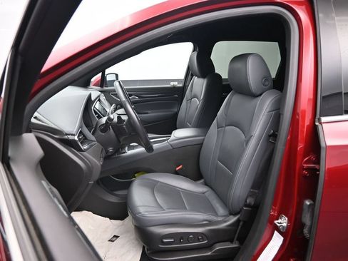 Used 2024 Buick Enclave Premium AWD/4WD image 21
