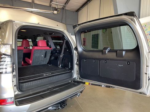 Used 2023 Lexus GX 460 Premium image 49