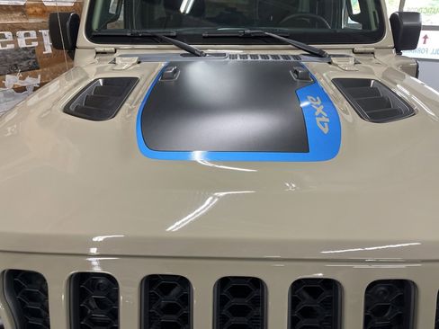 Used 2022 Jeep Wrangler Unlimited Rubicon 4xe w/ Cold Weather Group image 21