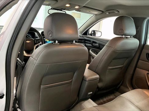 Used 2015 Chevrolet Malibu LT image 11