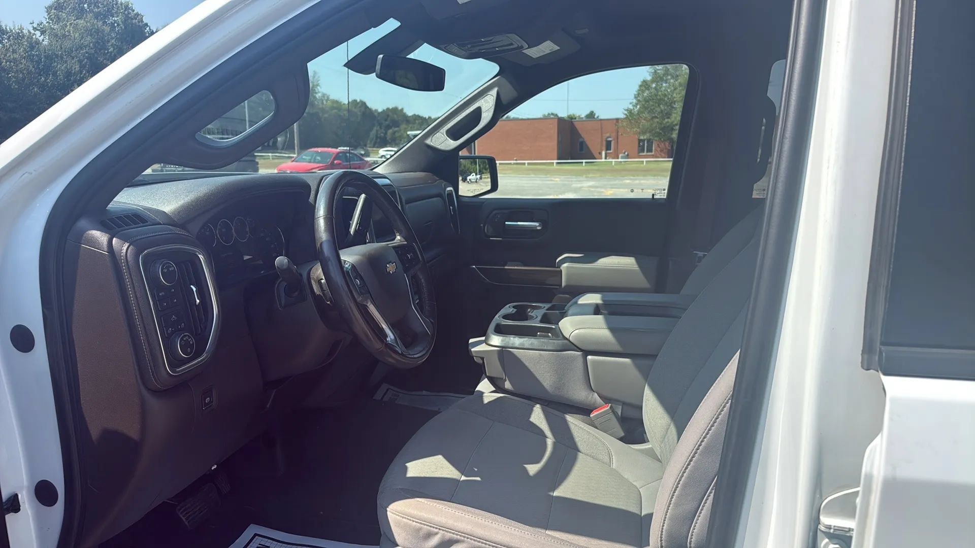 Used 2020 Chevrolet Silverado 1500 LT w/ All-Star Edition AWD/4WD image 13
