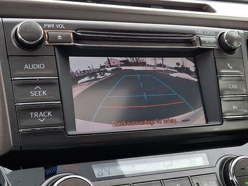 Used 2013 Toyota RAV4 Limited image 21