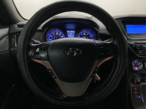 Used 2014 Hyundai Genesis 2.0T image 16