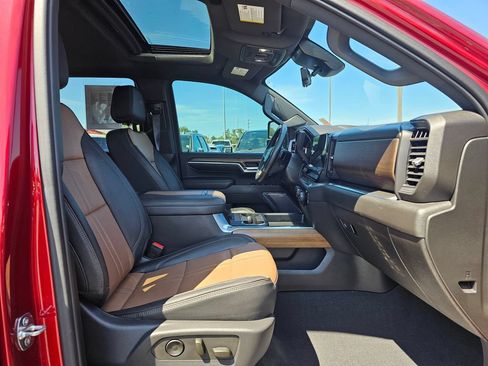 Used 2024 Chevrolet Silverado 3500 High Country w/ High Country Premium Package AWD/4WD image 10