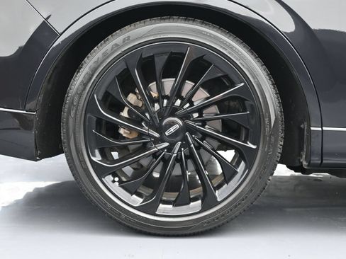 Used 2022 Lincoln Aviator Reserve w/ Equipment Group 201A AWD/4WD image 18