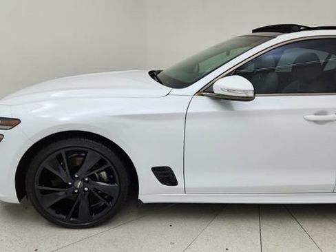 Used 2023 Genesis G70 2.0T w/ Sport Prestige Package image 10