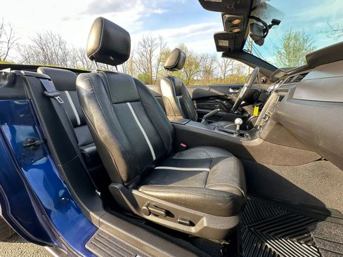 Used 2010 Ford Mustang GT RWD image 20
