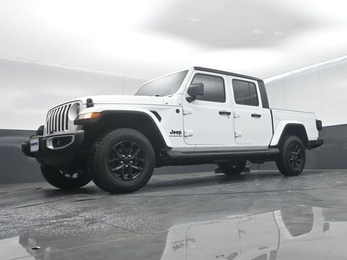 Used 2021 Jeep Gladiator Sport AWD/4WD image 18
