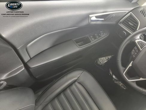 Used 2024 Ford Edge SEL w/ Convenience Package AWD/4WD image 32