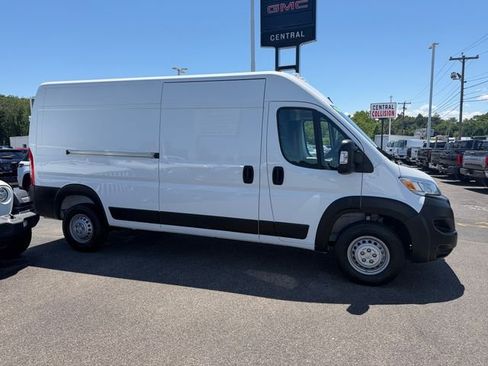 Used 2025 RAM ProMaster 2500 w/ Convenience Group FWD image 5